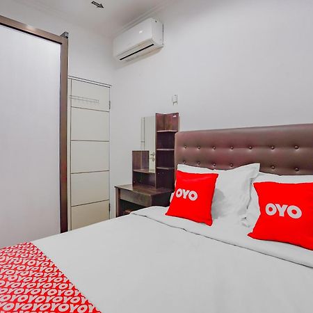 Spot On 90110 A1 Pakis Argosari Hotell Surabaya Exteriör bild